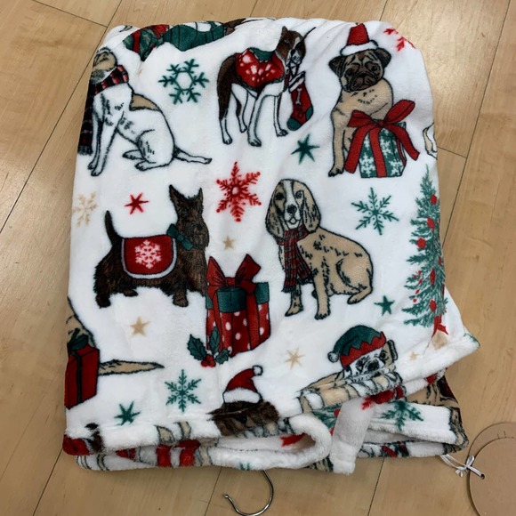 Holiday Dog Pug Beagle French Bulldog dachshund Plush Christmas Throw Blanket - Picture 9 of 13